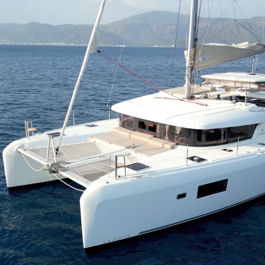 CATAMARAN LAGOON 42