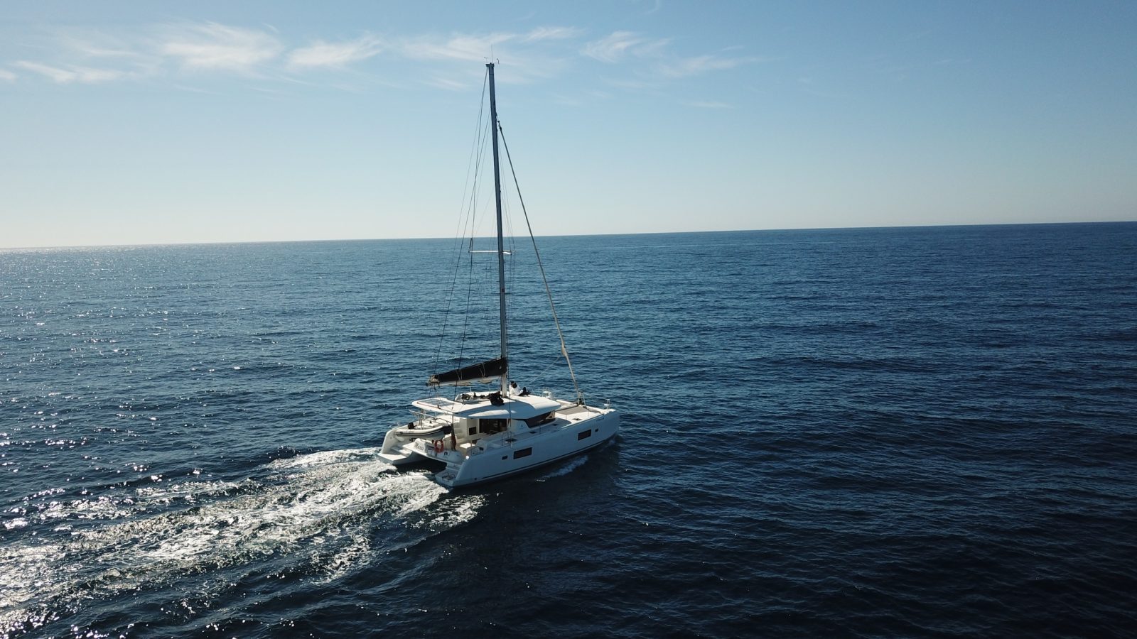 CATAMARÁN LAGOON 42 MARES 2018