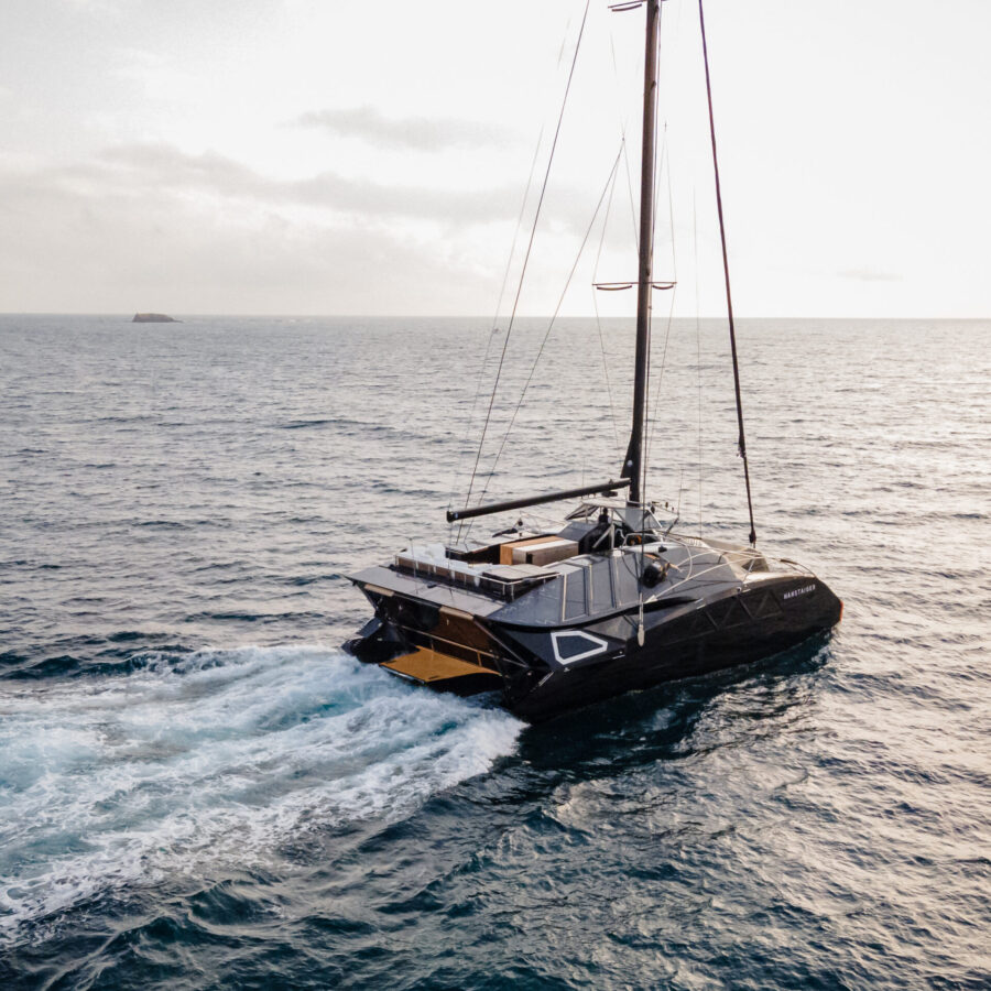 CATAMARAN LUJO HANSTAIGER X1