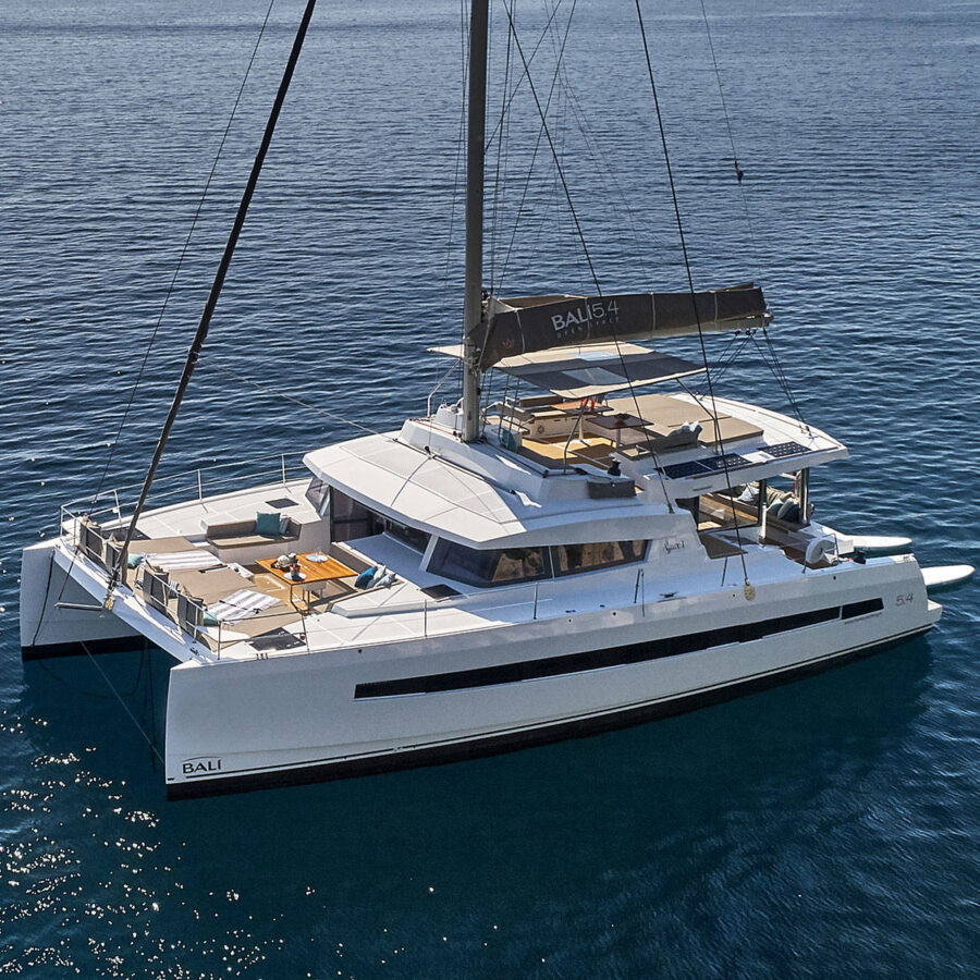 BALI 54 FULL EQUIPE